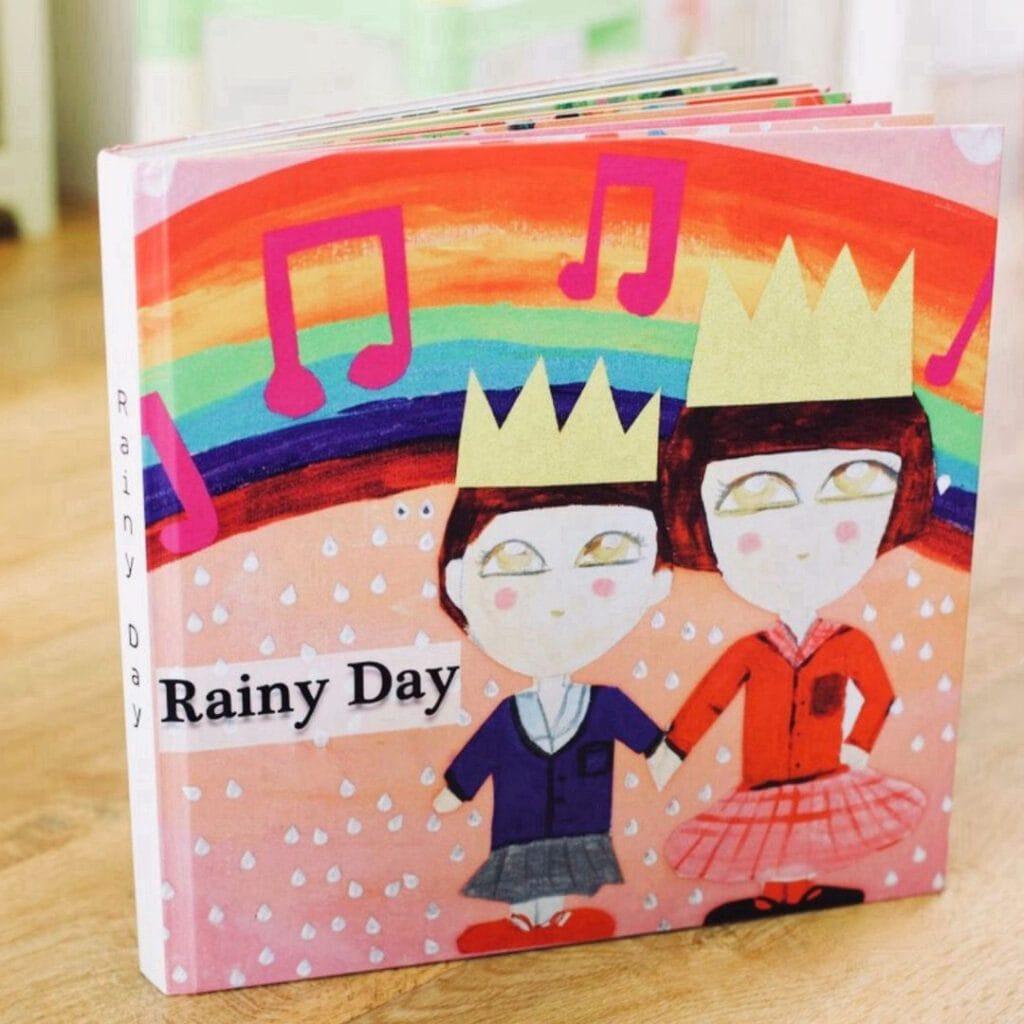 Luz Qi artwork - Rainy Day Fun - Parent-Child Light and Shadow